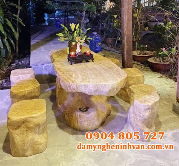 Mẫu bàn ghế đá tự nhiên Ninh Bình đẹp