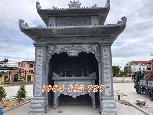 Am đá thờ hũ tro cốt tại Bình Thuận